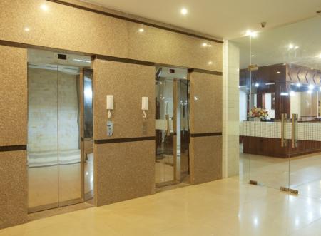 Thang Máy Khách Sạn