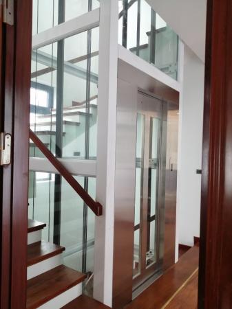 Thang Máy Vách Kính