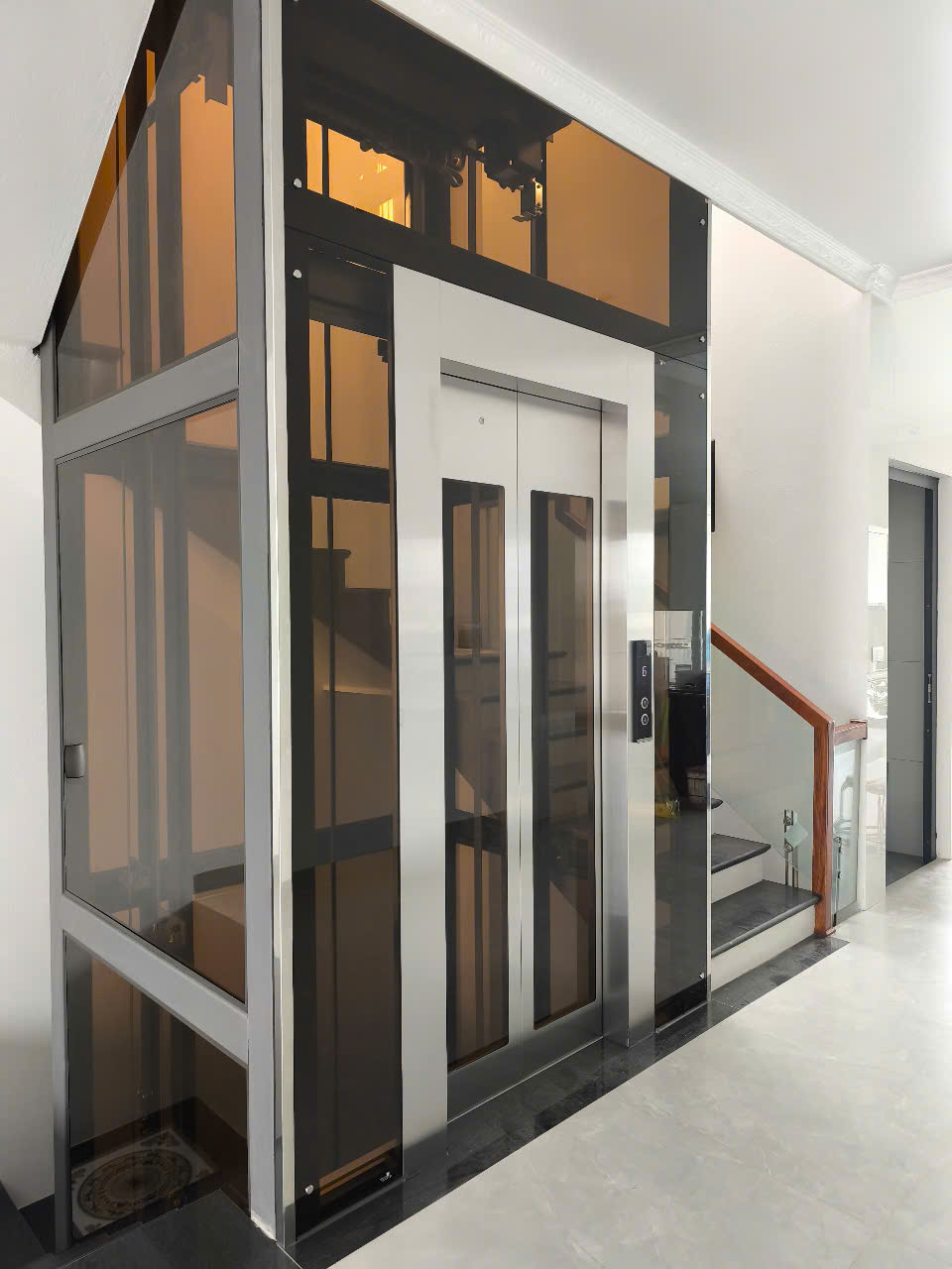 Bàn giao thang máy gia đình tại Thị trấn Văn Giang, Hưng Yên