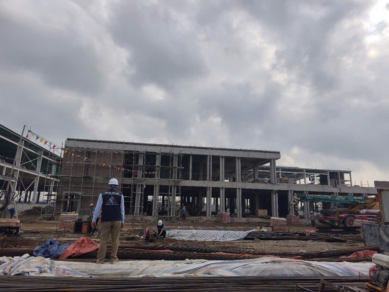 Khảo sát mặt bằng thi công Dự án xây dựng Nhà máy công nghệ tại Hà Nam